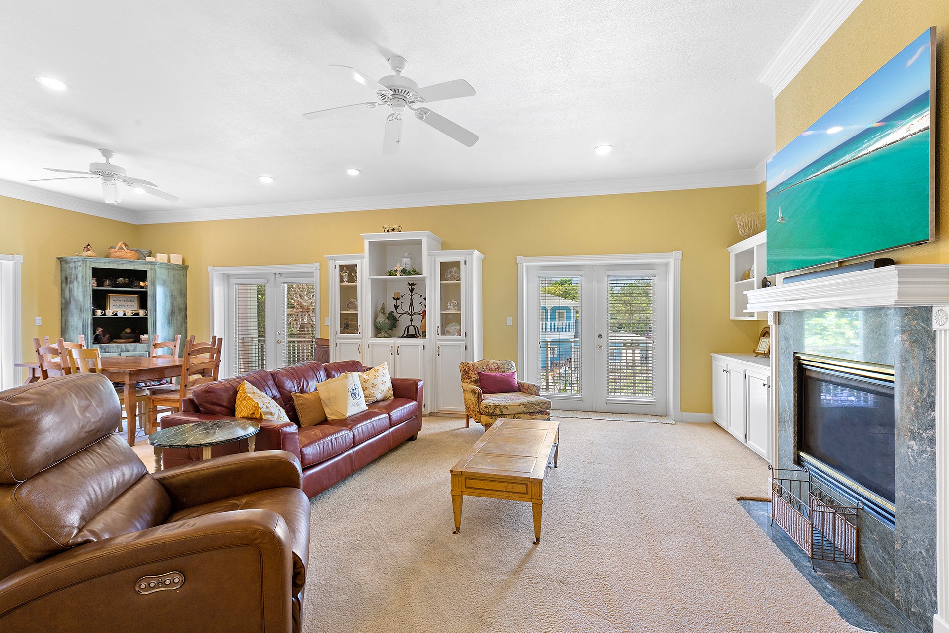 23-Chateau-Louise-Living