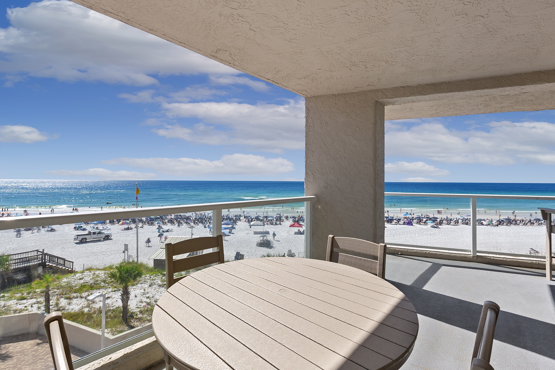 Beachside Towers II 4243 Balcony