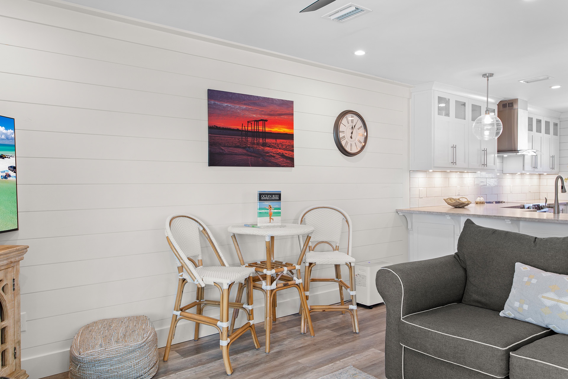 Shoreline 9 #1 Dining