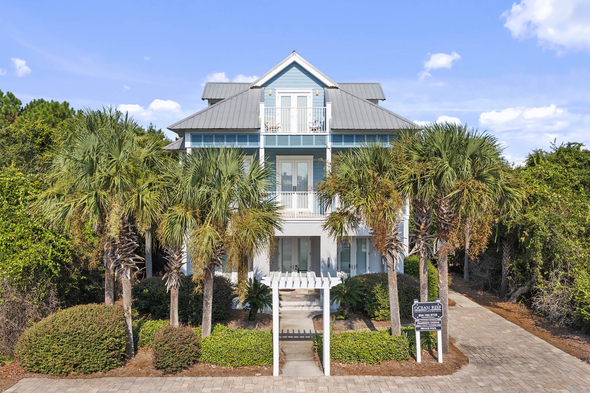 23-Frangista-Costas-Frangista-Beach