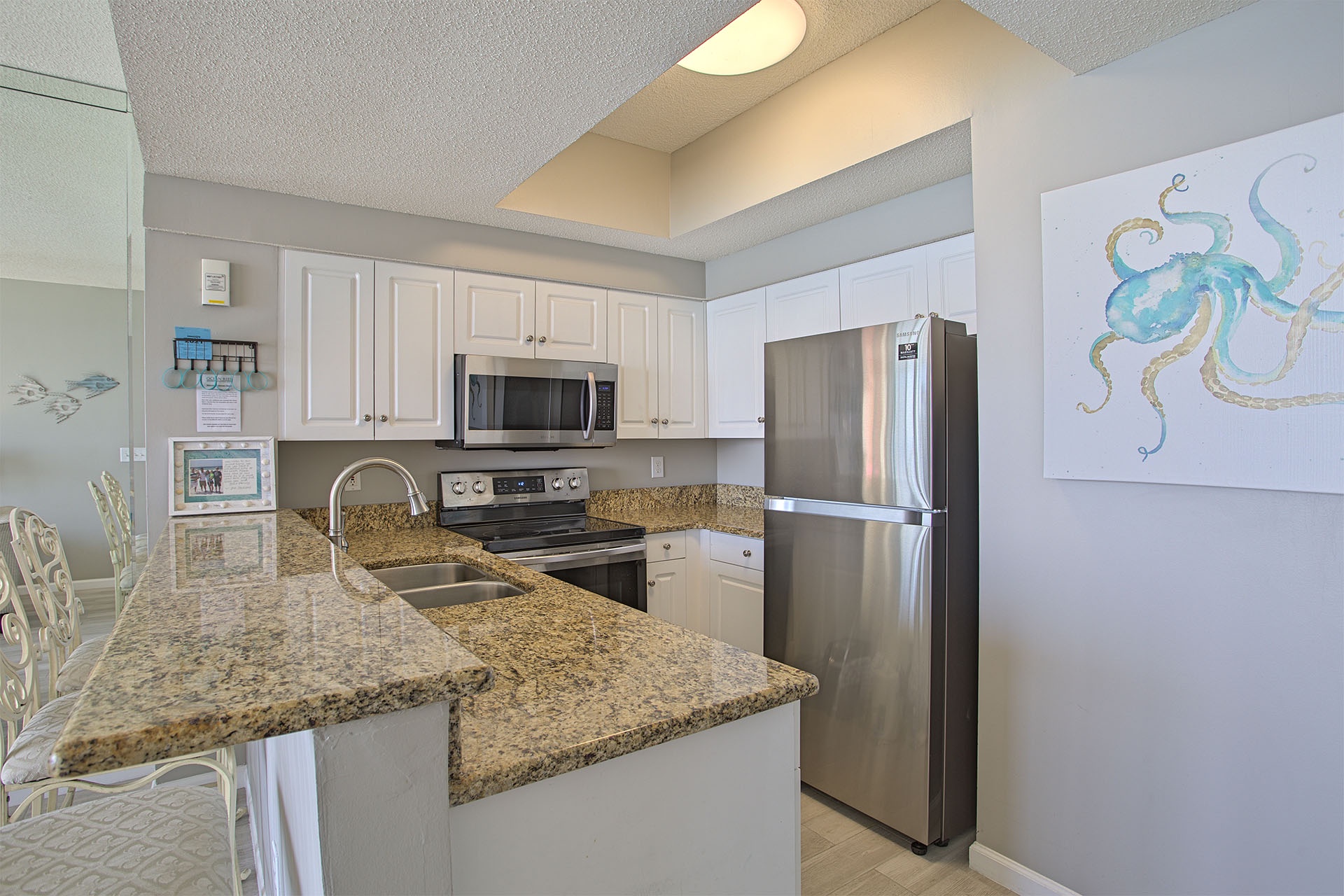 21-Majestic-Sun-1009A-Kitchen