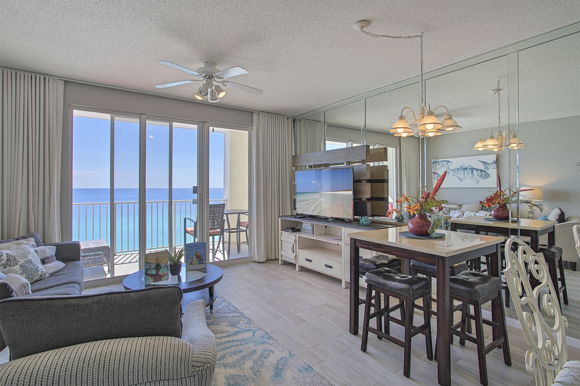 21-Majestic-Sun-1009A-Dining