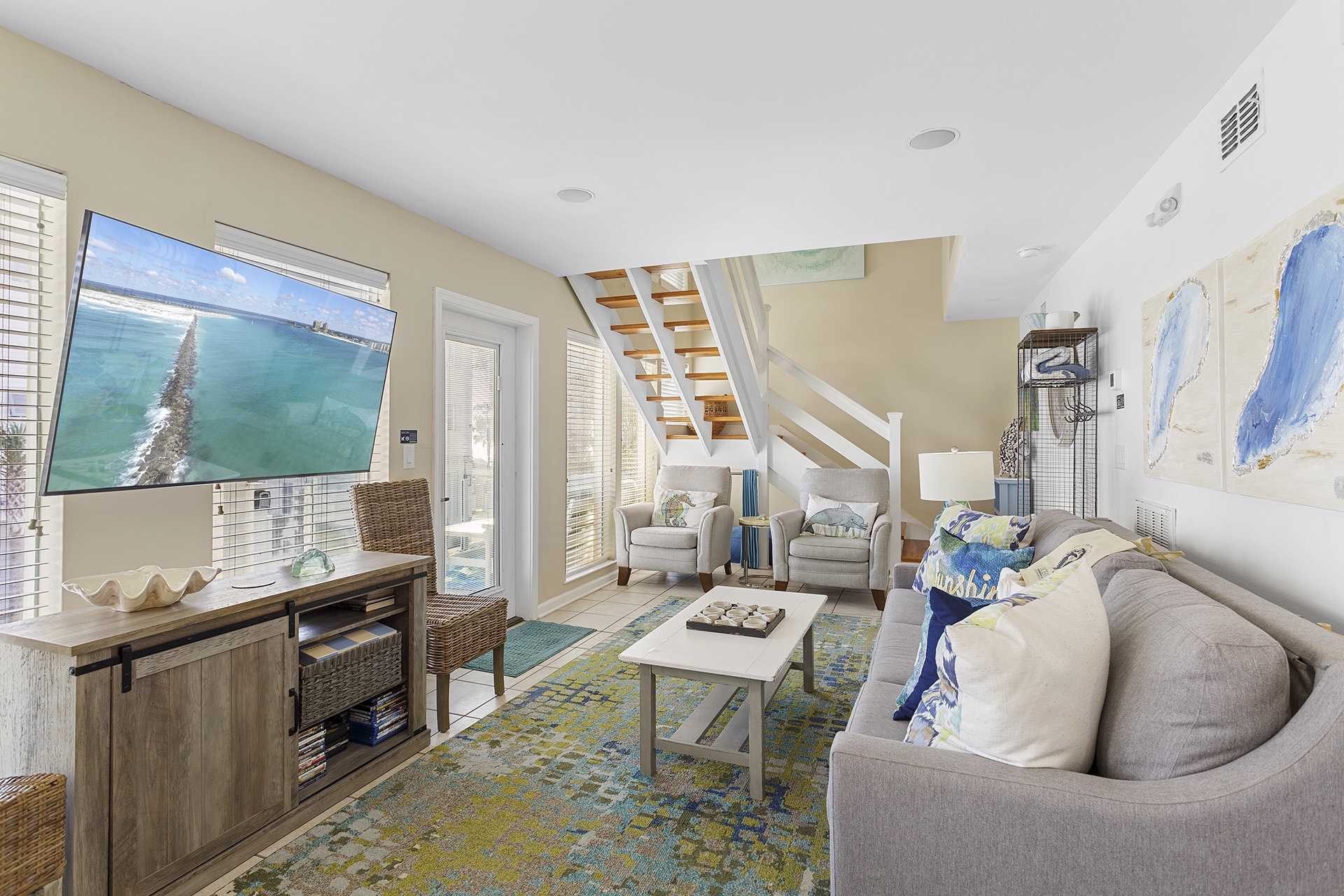 24-Pelican-Place-Living