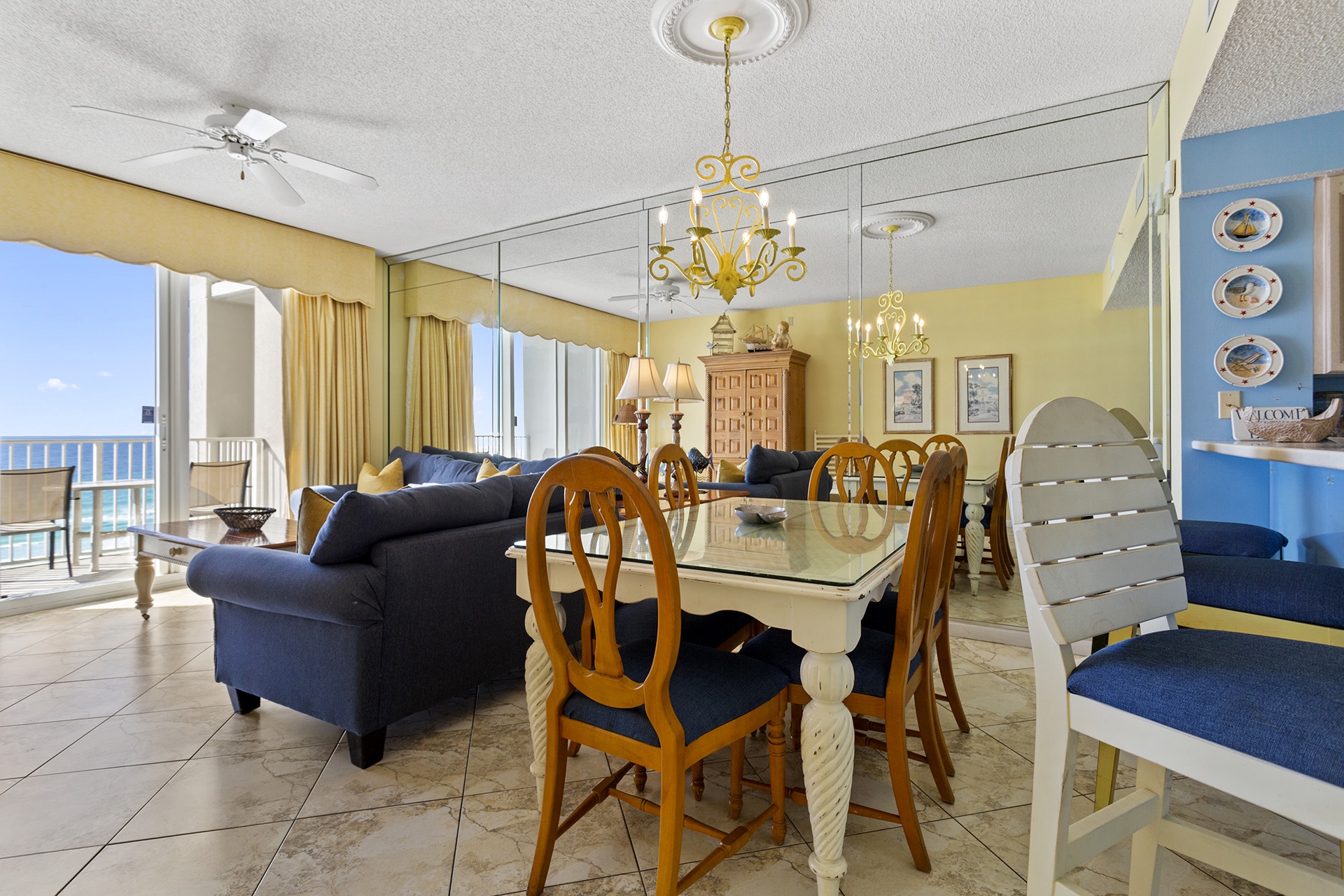 23-Majestic-Sun-505A-Dining