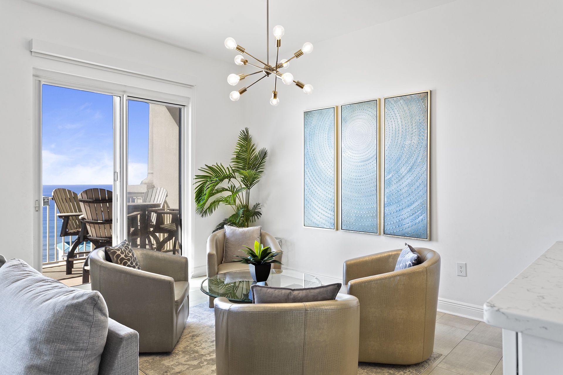 24-Ariel-Dunes-I-Penthouse-2402-Sitting-Area