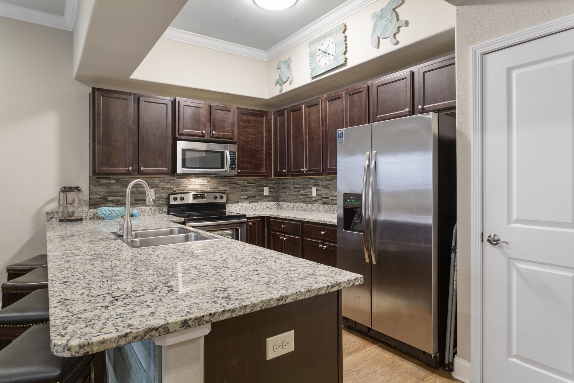 22-Alerio-C201-Kitchen