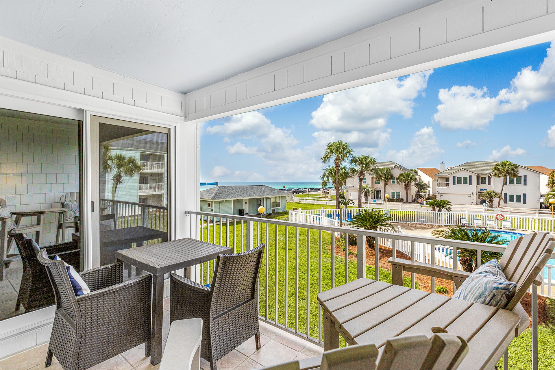 Tradewinds 14 Balcony