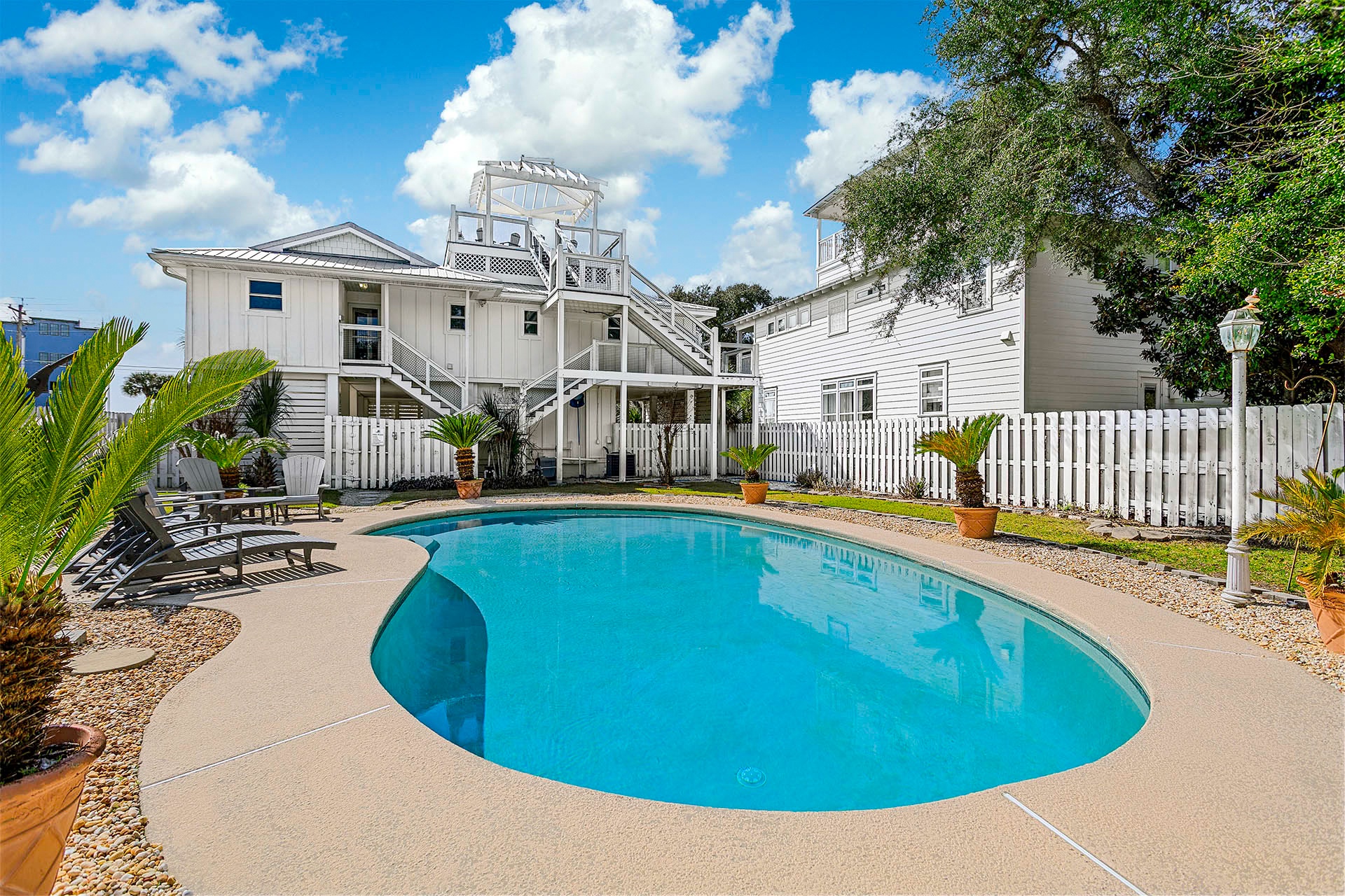 Black Jack Bungalow Pool