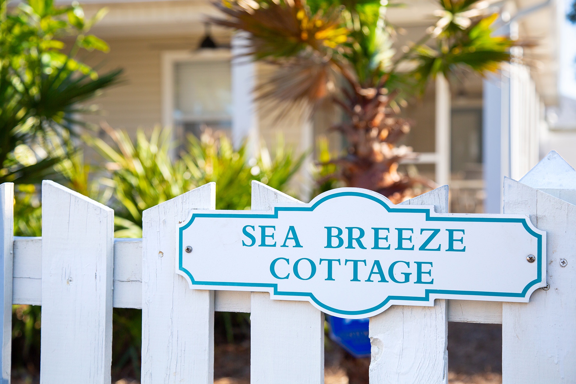 Sea Breeze Cottage Sign