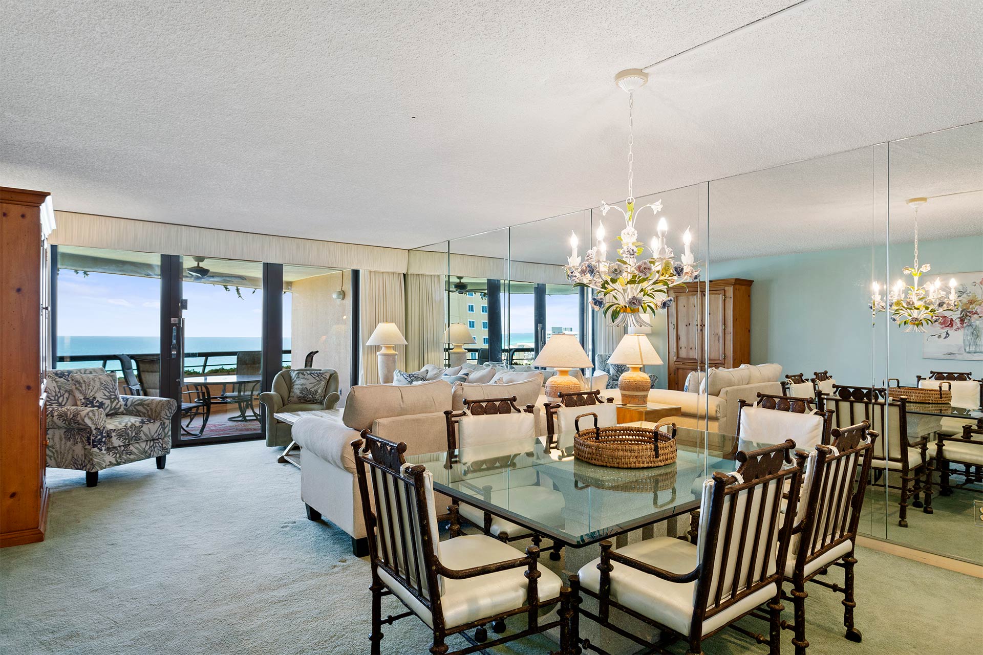 22-Edgewater-1003-Dining