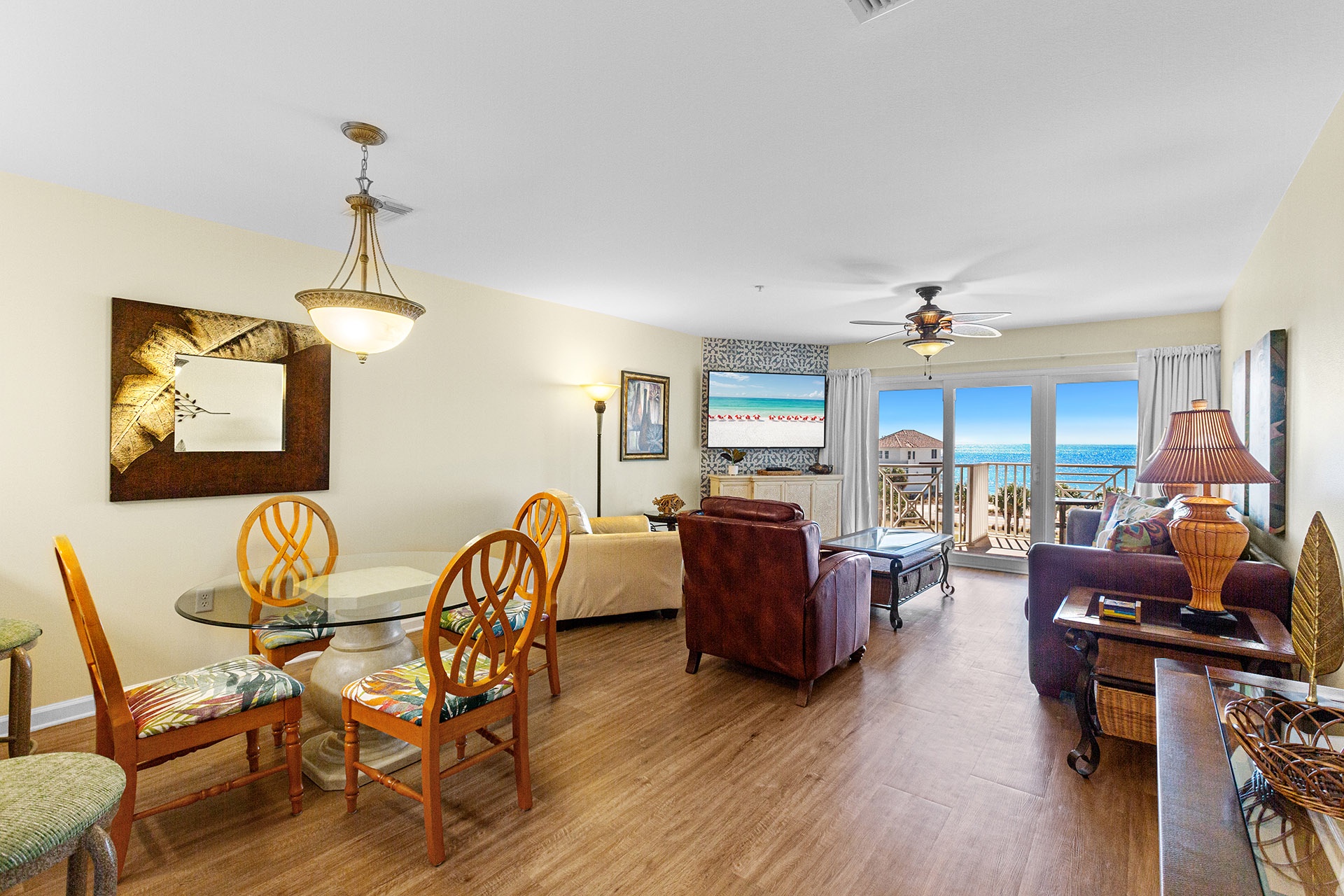 Amalfi Coast 407A Dining