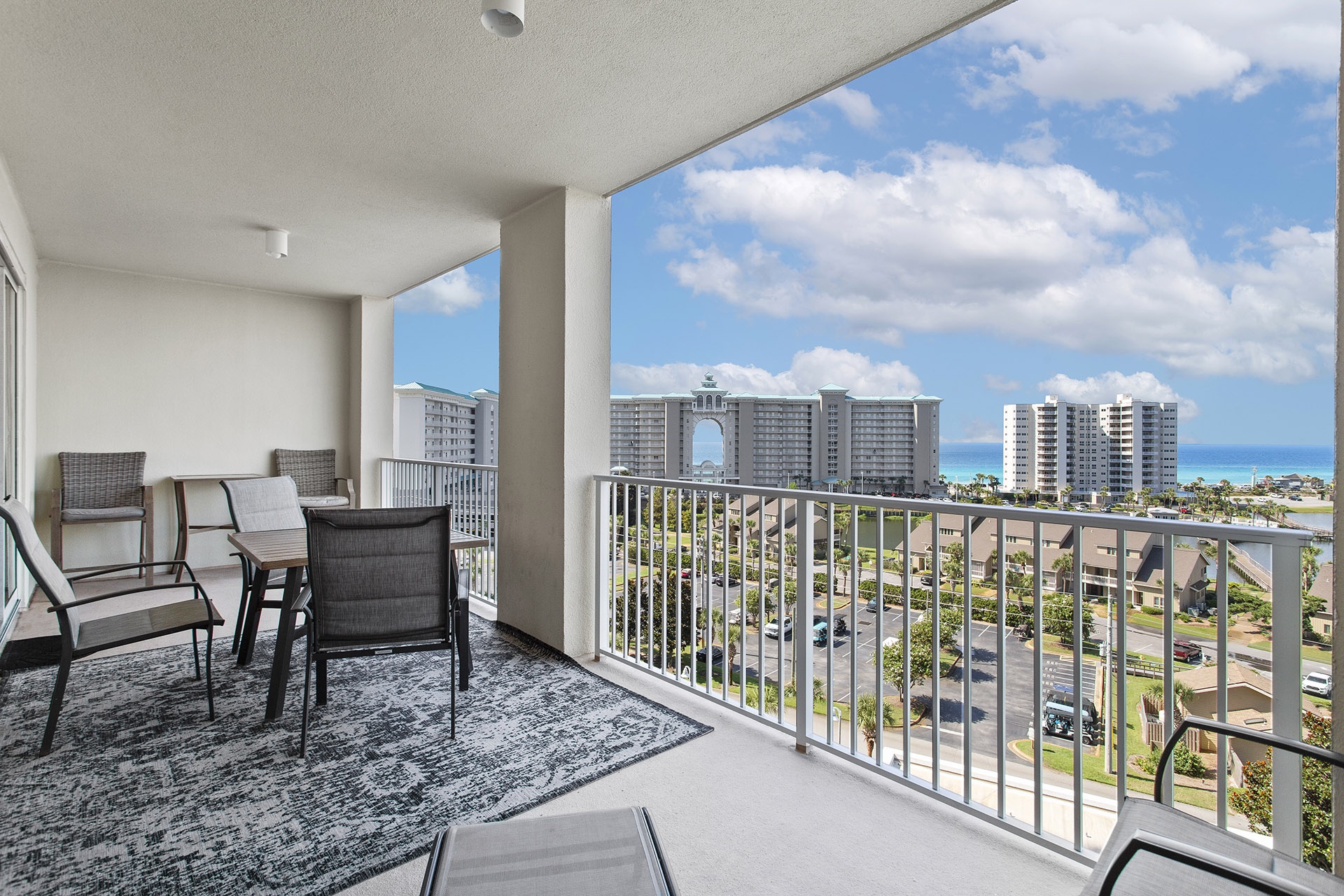 Ariel Dunes II 809 Balcony