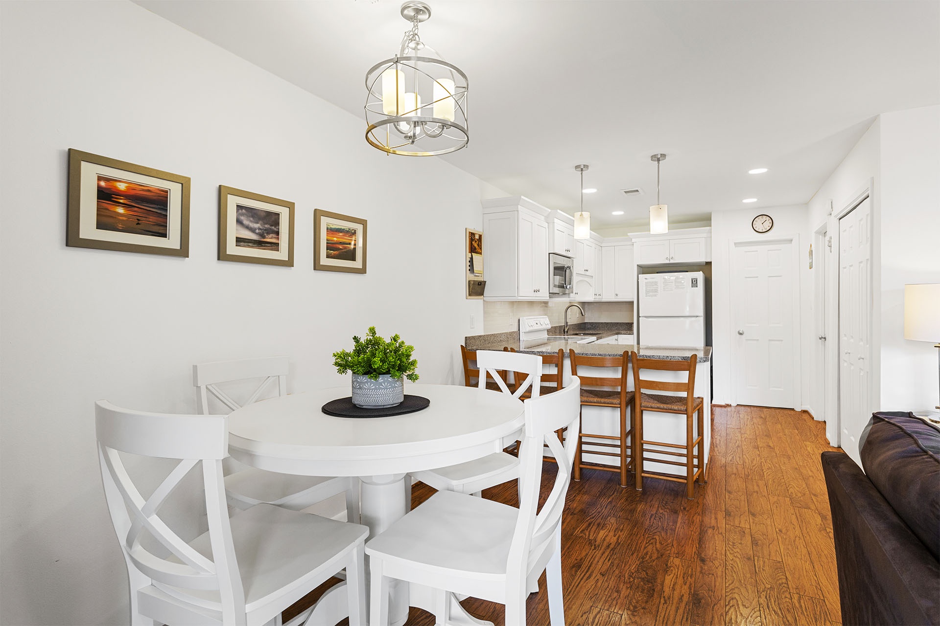 22-Beachwood-Villas-5E-Dining