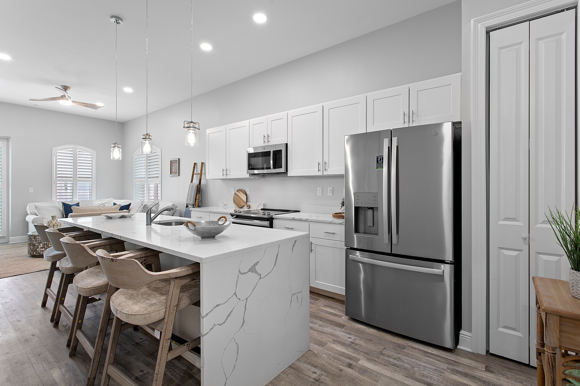 23-Gulf-Place-Residences-308-Kitchen