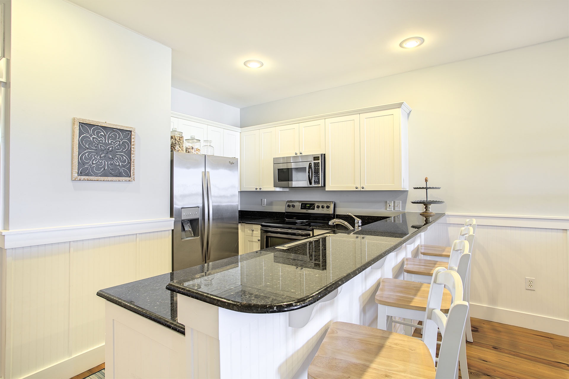 22-Grand-Isle-302-Kitchen