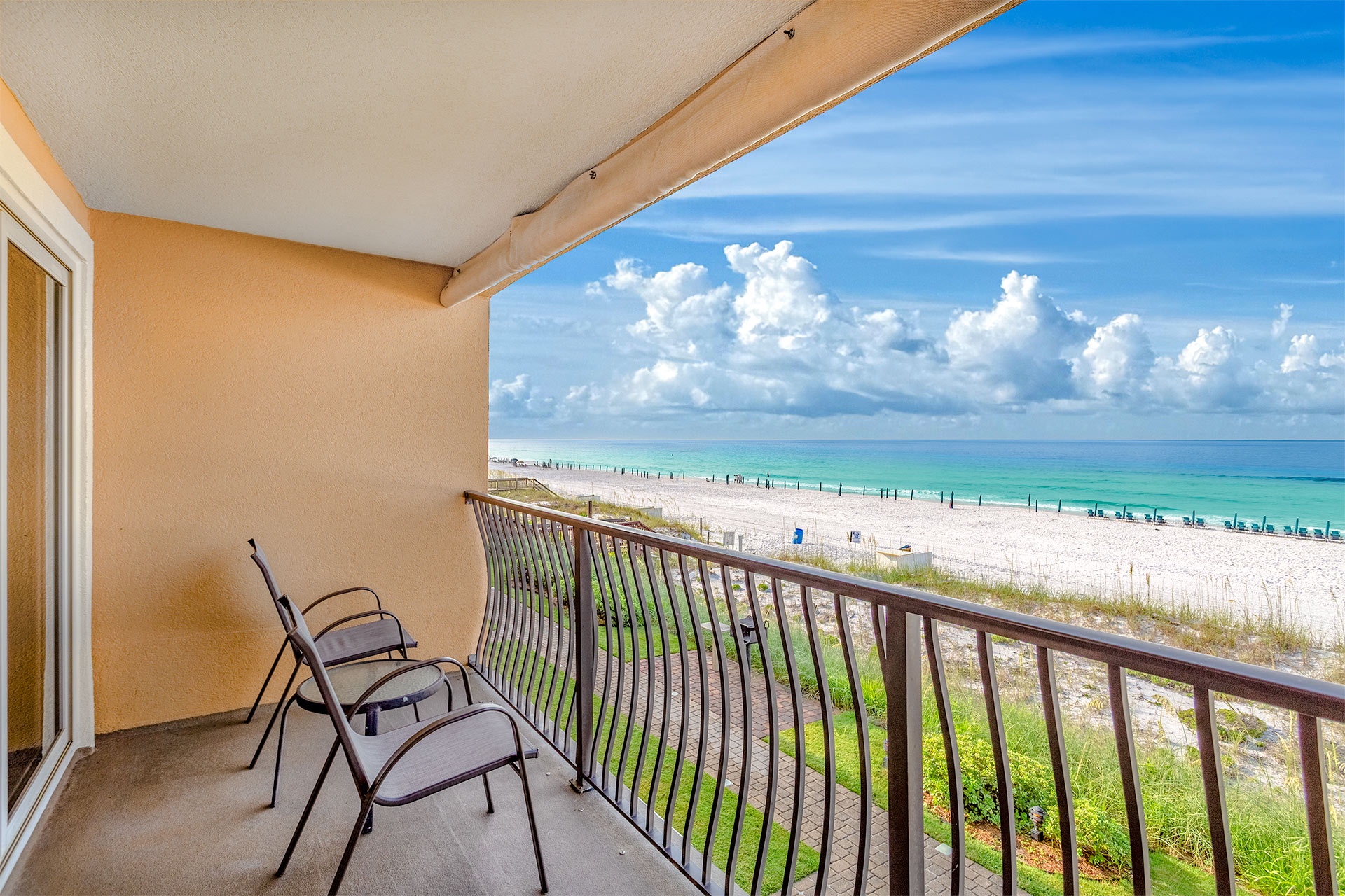 Coral Reef Club 20 Balcony