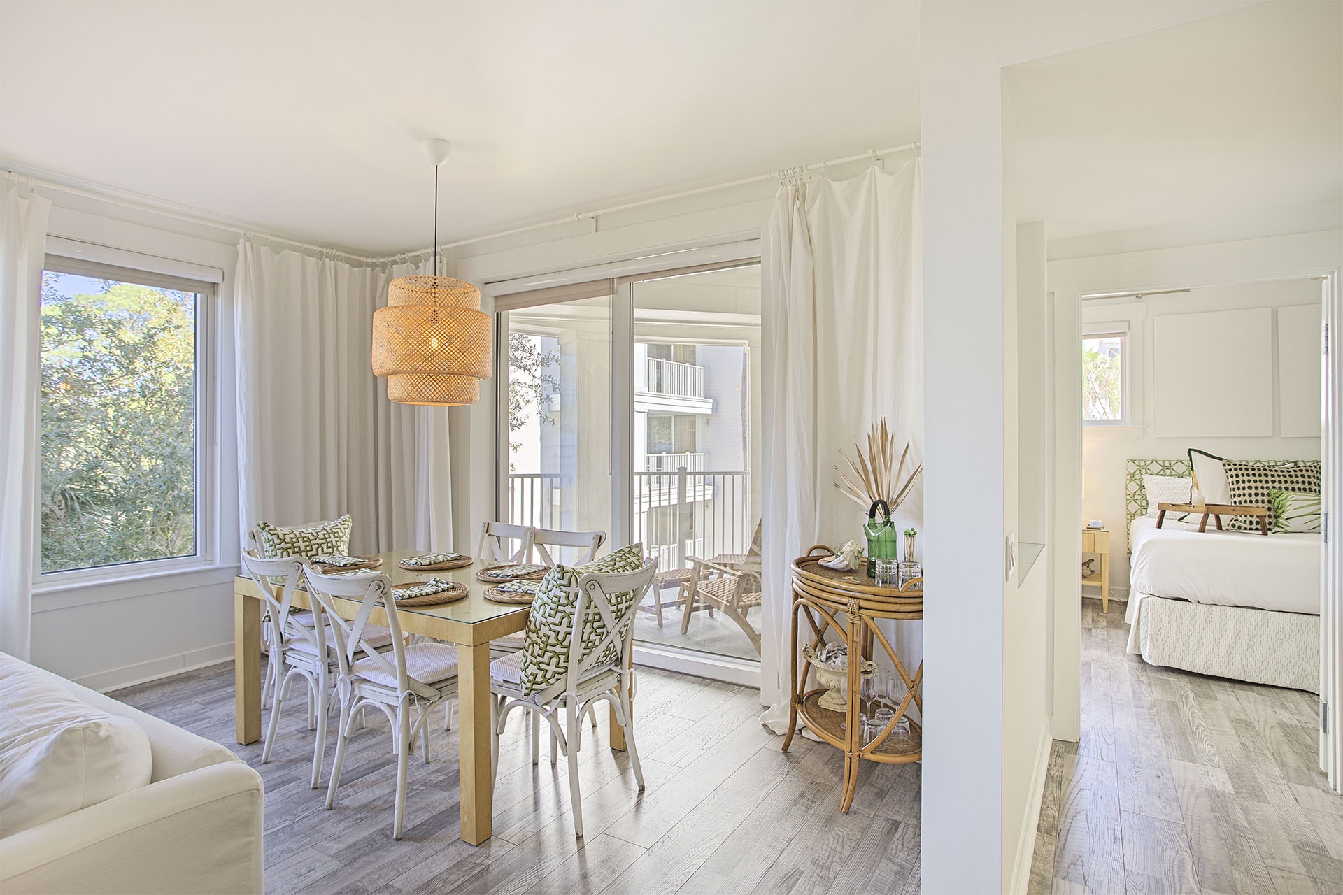 22-Bahia-4329-Dining