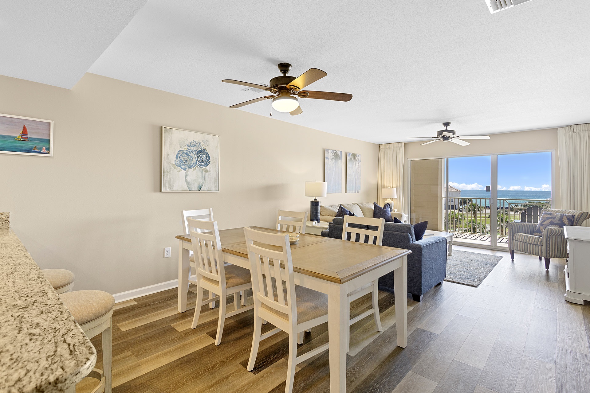 Amalfi Coast 415B Dining Room