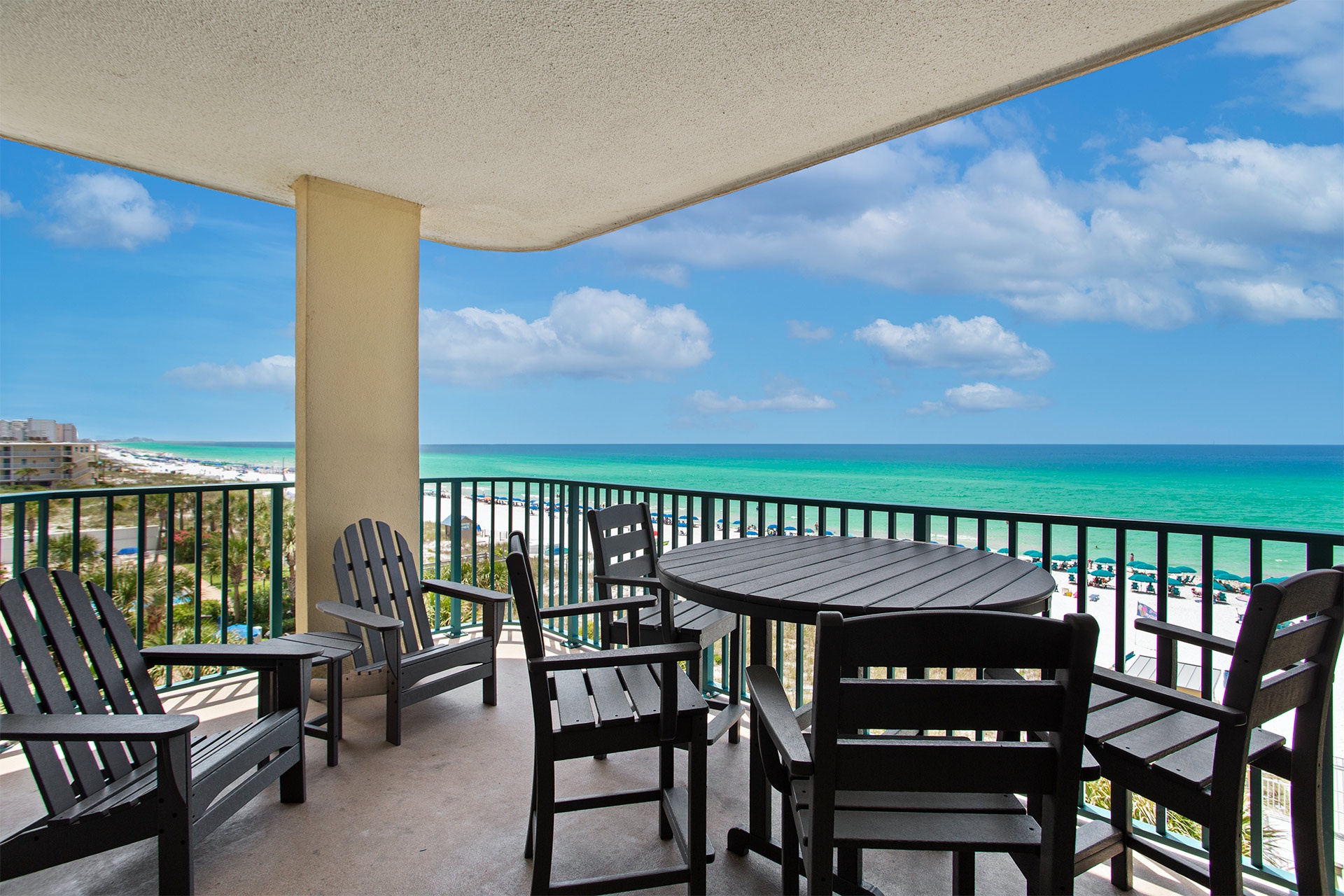 02-Jade-East-Towers-420-Balcony