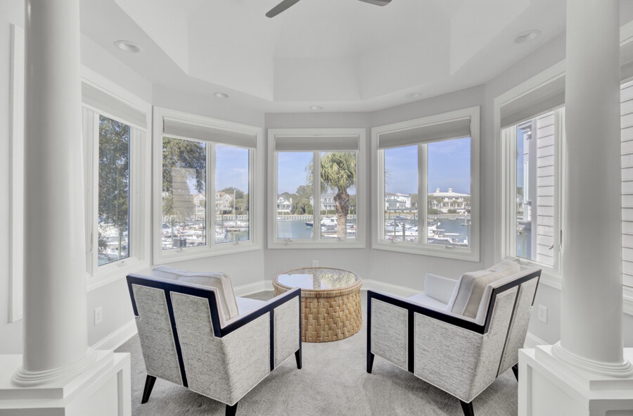 Yacht Harbor Court 33