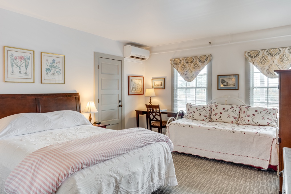 Featured Property FC07: Edmund English