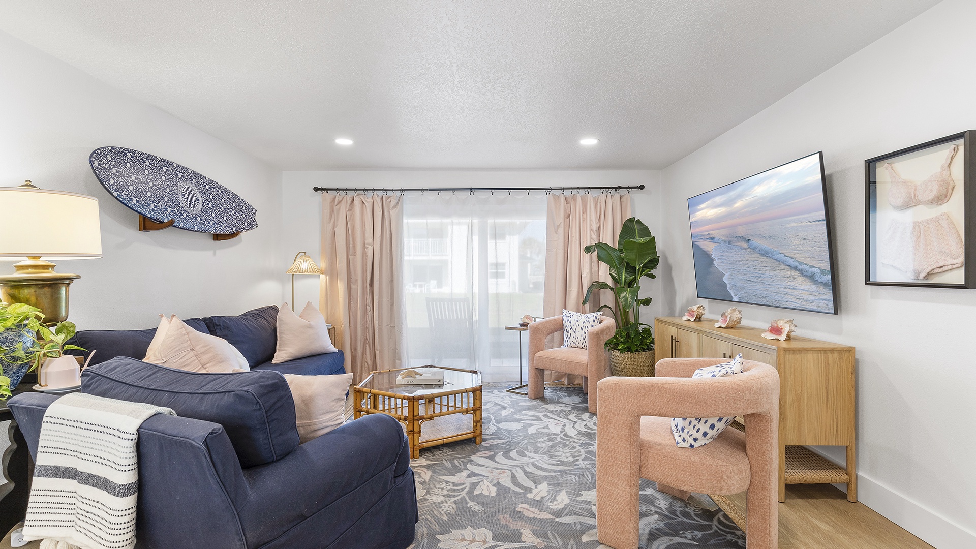 Featured Property Colony Beach Club 122