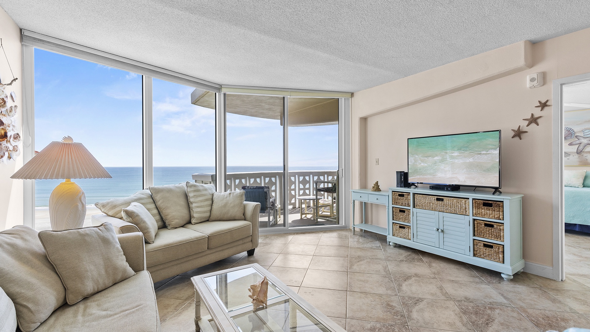Featured Property Golden Arms 803