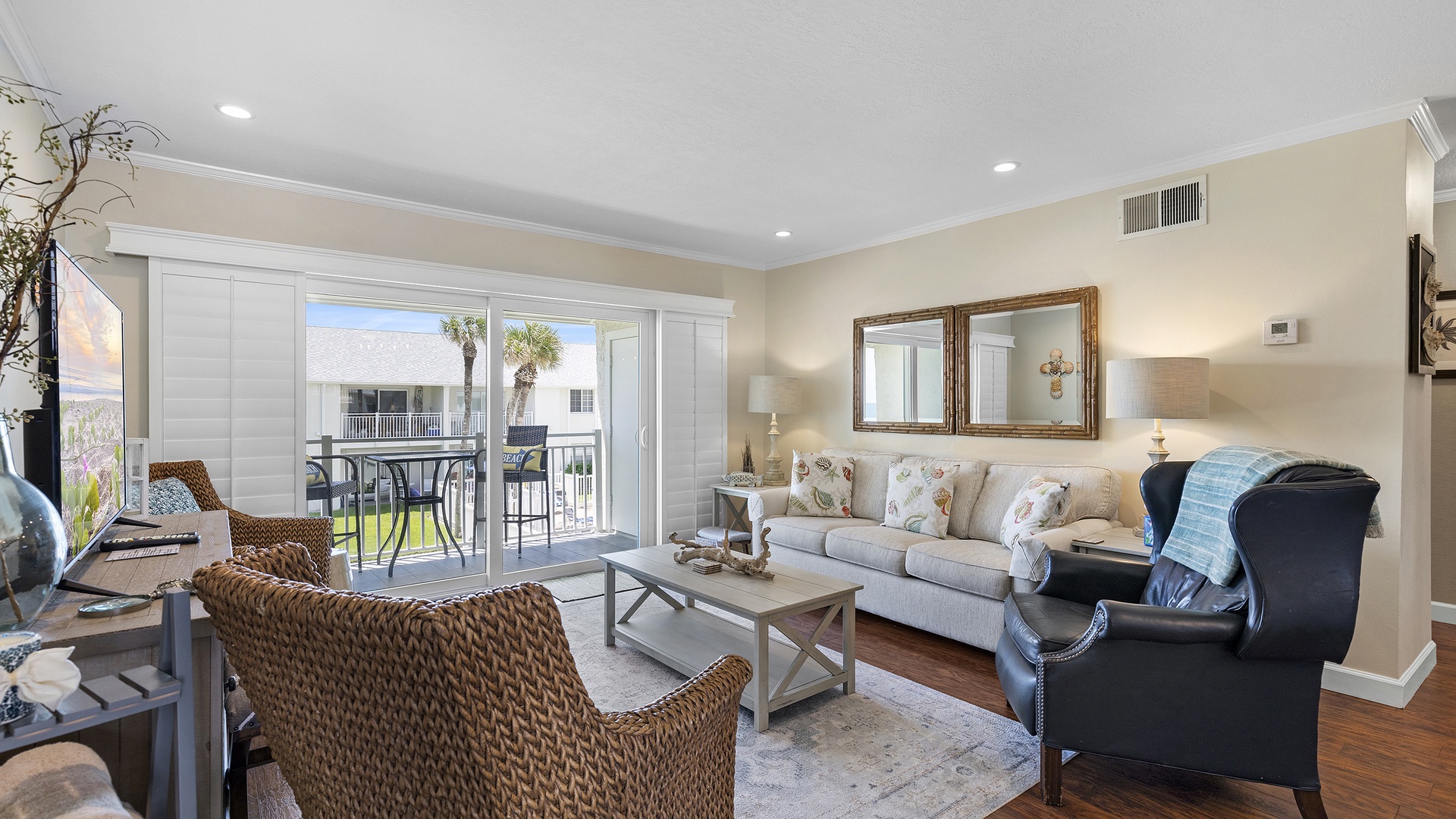 Featured Property Colony Beach Club 204