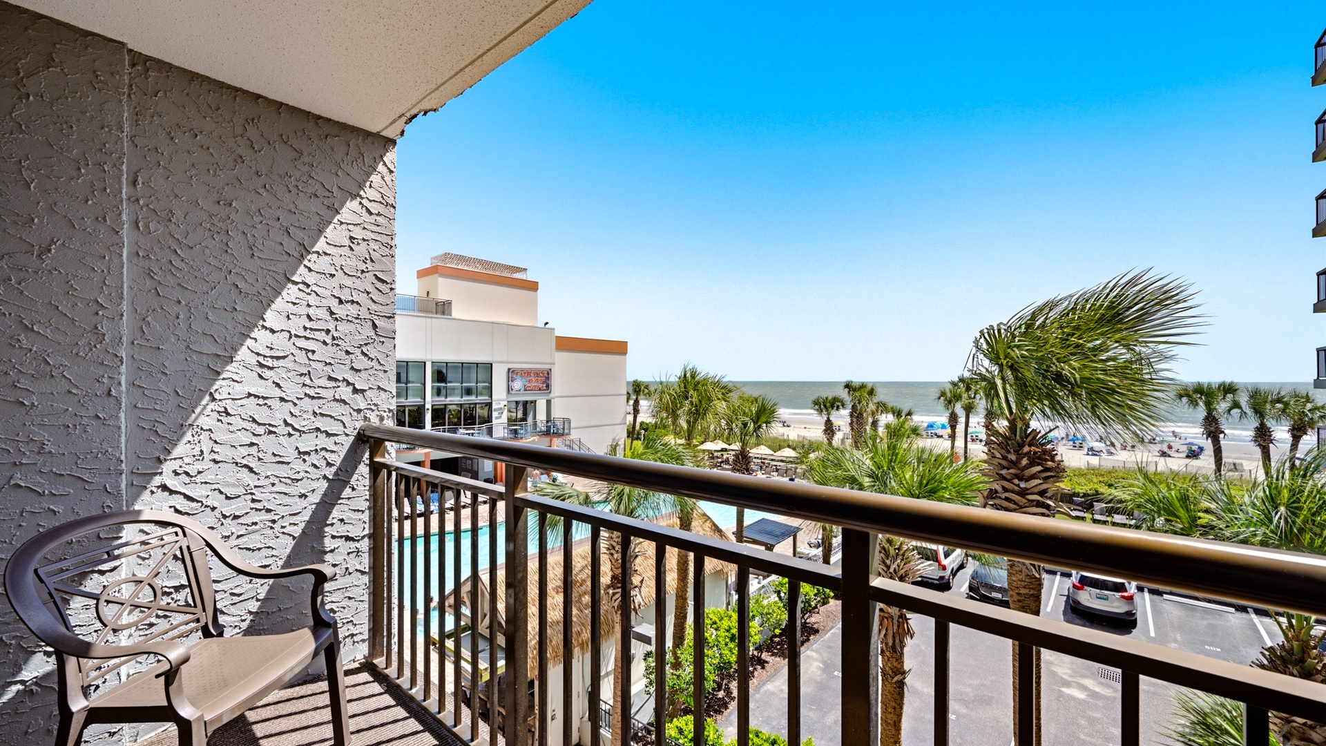 Featured Property Grande Cayman 357