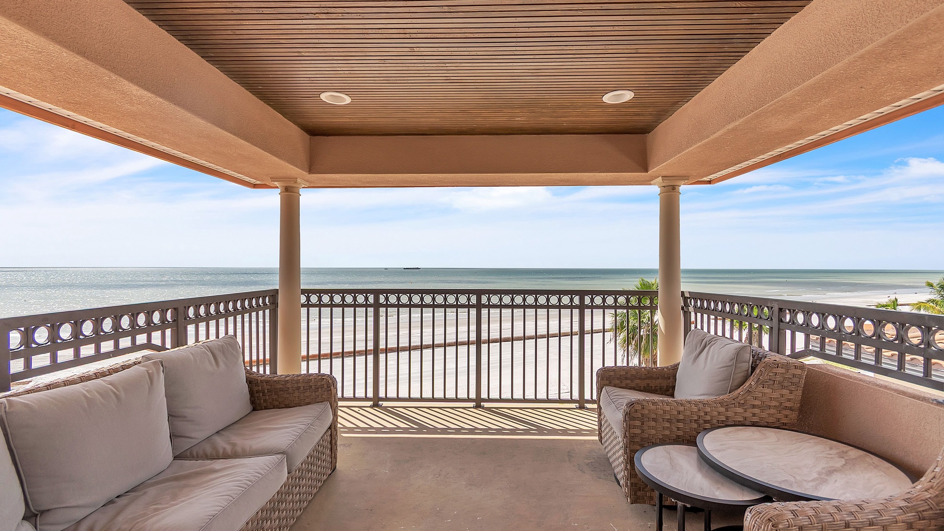 Featured Property Seaclusion Beach Townhome