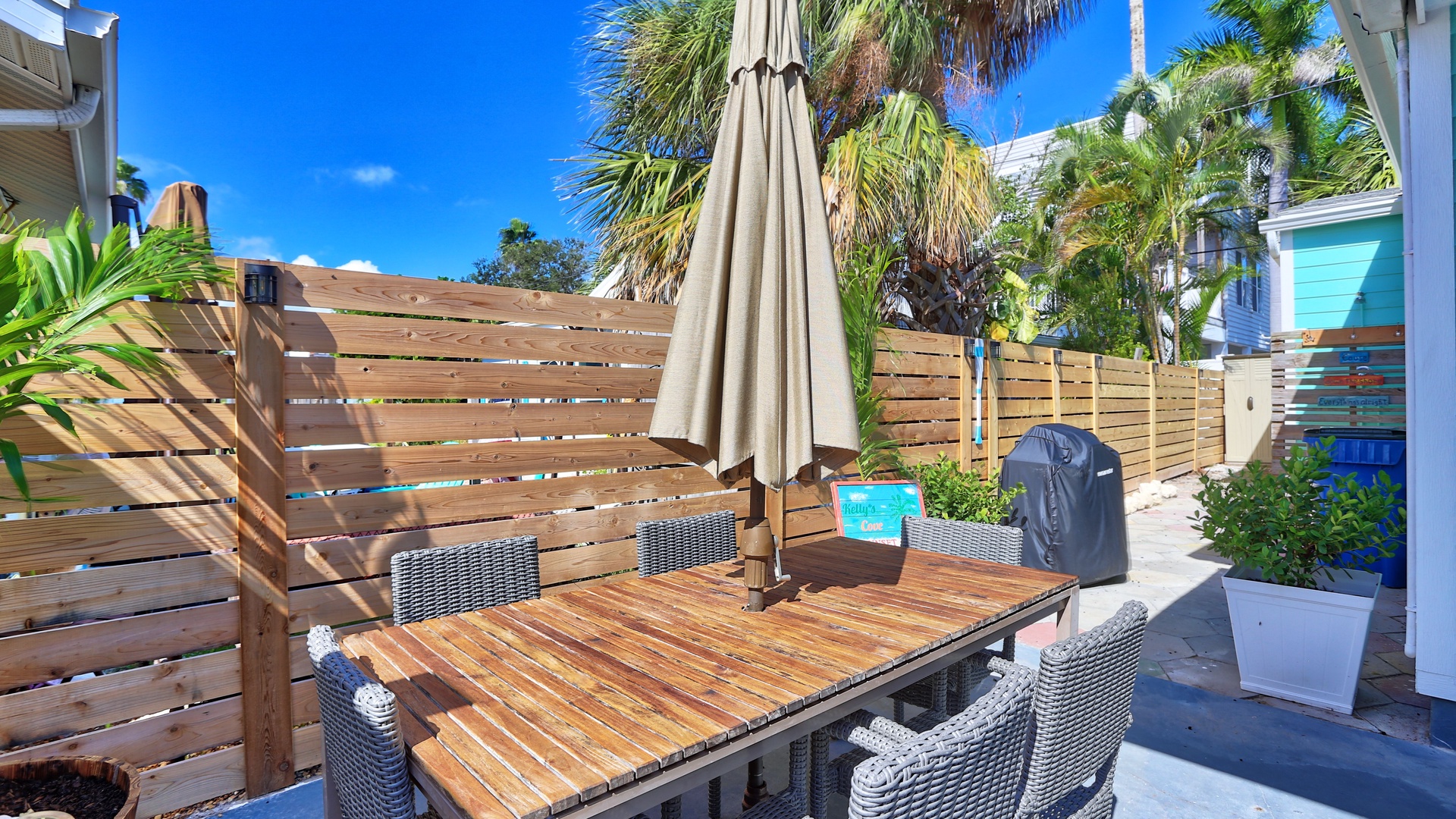 Featured Property Good Vibrations - Beach House