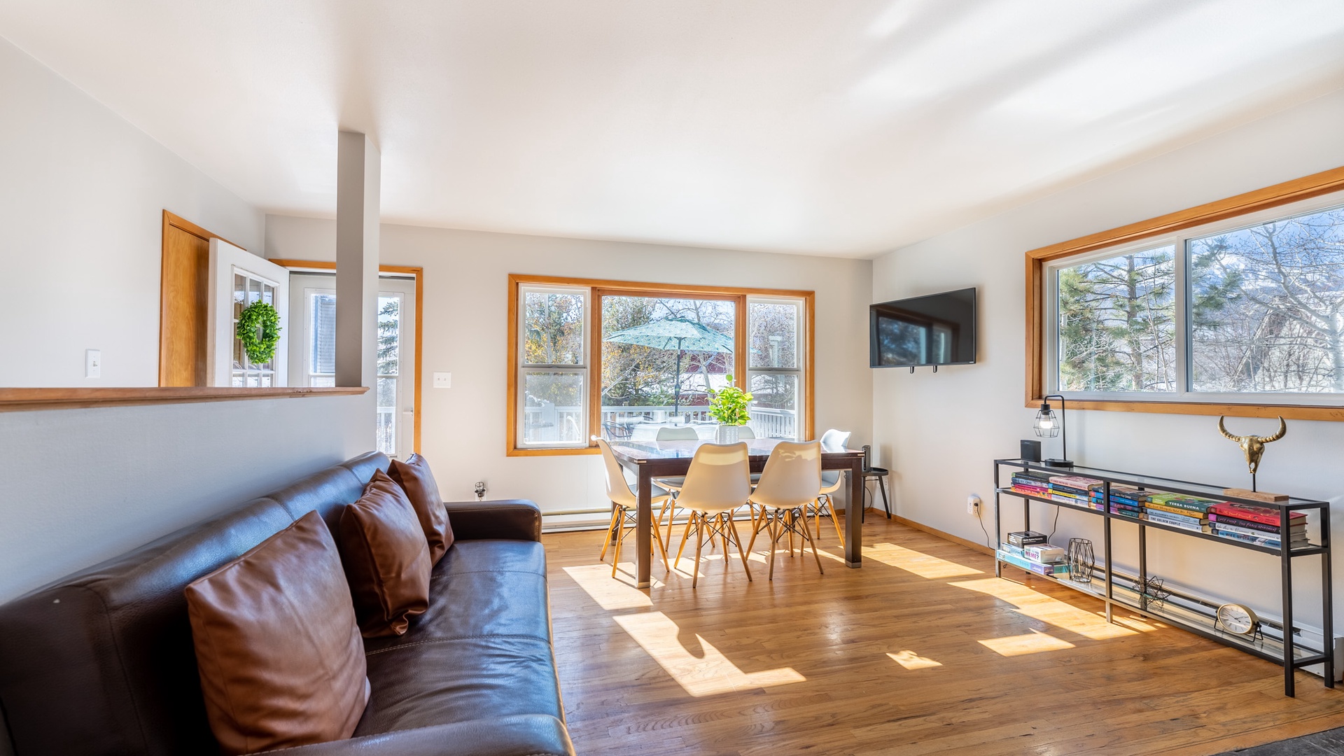 Featured Property 345 Rainbow Court