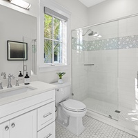 King Suite 3 Bathroom