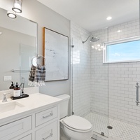 King Suite 3 Bathroom