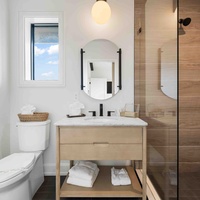 King Suite 3 Bathroom