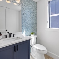 King Suite 2 Bathroom