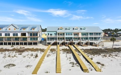 Pelican's Perch | Visit Florida Beaches