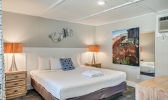 TH03%3A+The+Cobia+Room