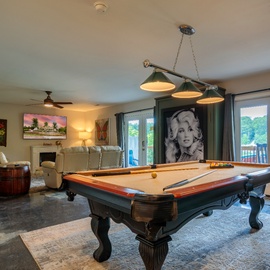 Challenge your crew to a game on the full-size pool table, then kick back in the lounge with mountain views through the windows.