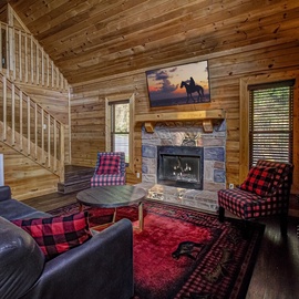 Bear Mountain Hideaway's cozy living area