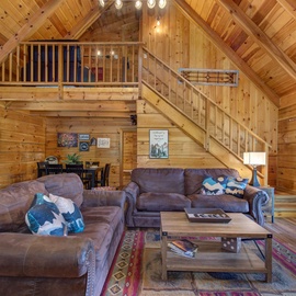 Sunrise Pointe's cozy living area