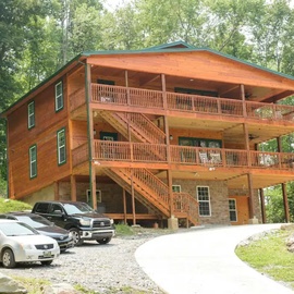Nature's Haven Lodge's exterior
