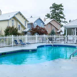 Ski View Summit's seasonal community pool