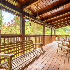 Moonshine Hollow's relaxing deck