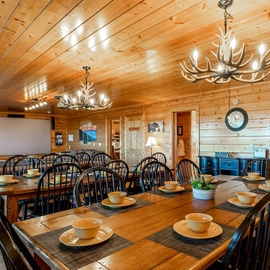 Smoky Mountain Mansion's open living space
