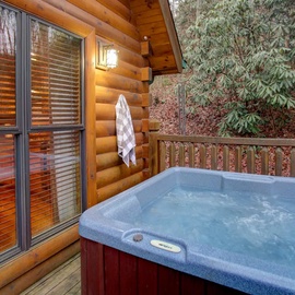 Stay A Little Longer's bubbling hot tub