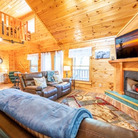 A Very Beary Welcome's cozy living area