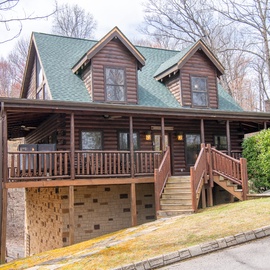 Smoky Mountain Vista's exterior