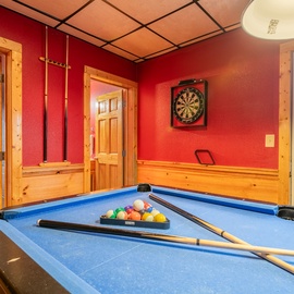 Blackberry Bijou's game/theater room