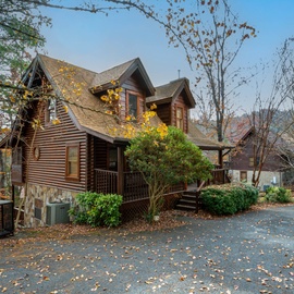 Pigeon Forge Perch's exterior